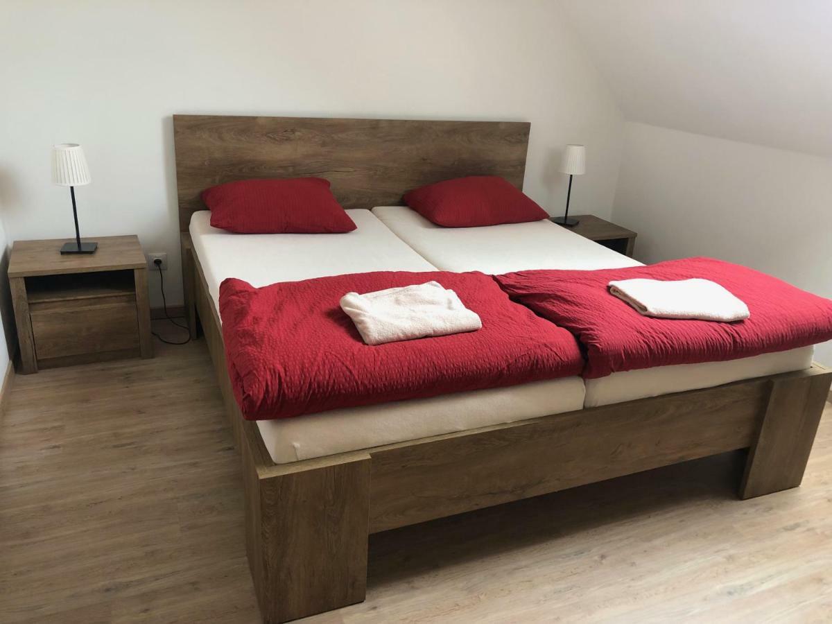 U Vinarstvi Hotel Mutěnice Екстериор снимка