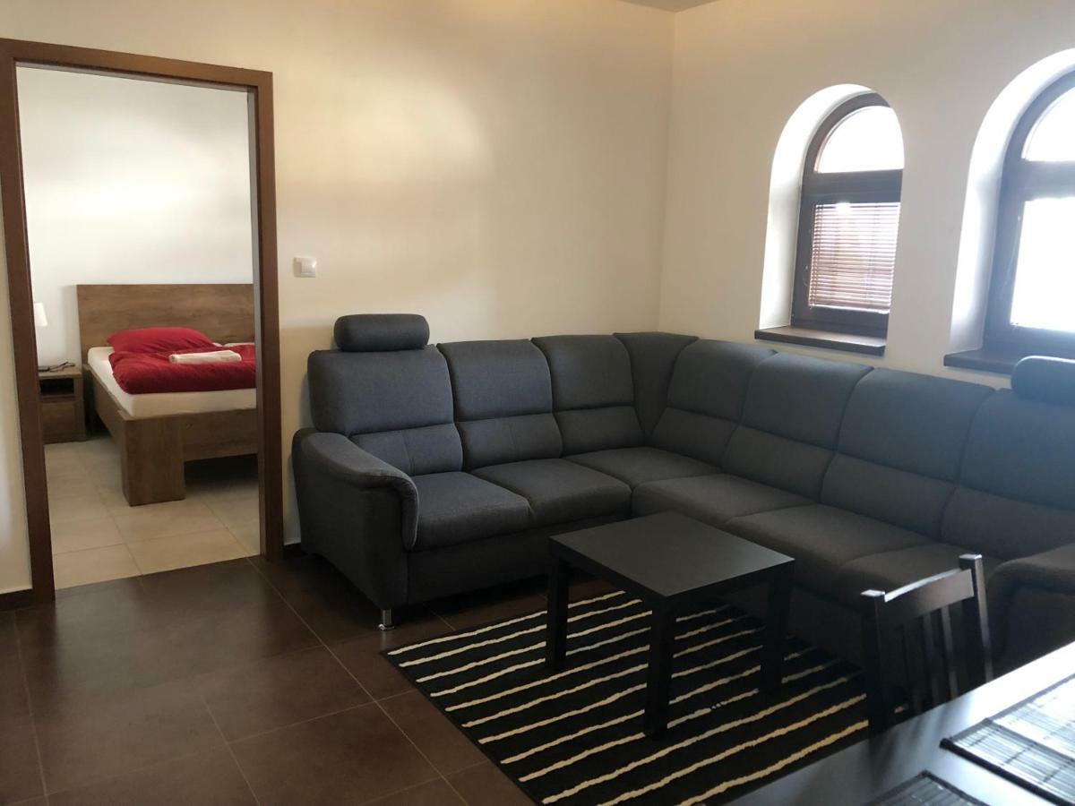 U Vinarstvi Hotel Mutěnice Екстериор снимка