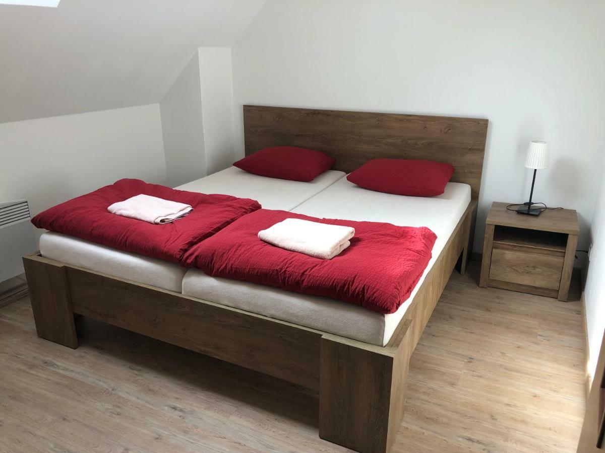 U Vinarstvi Hotel Mutěnice Екстериор снимка